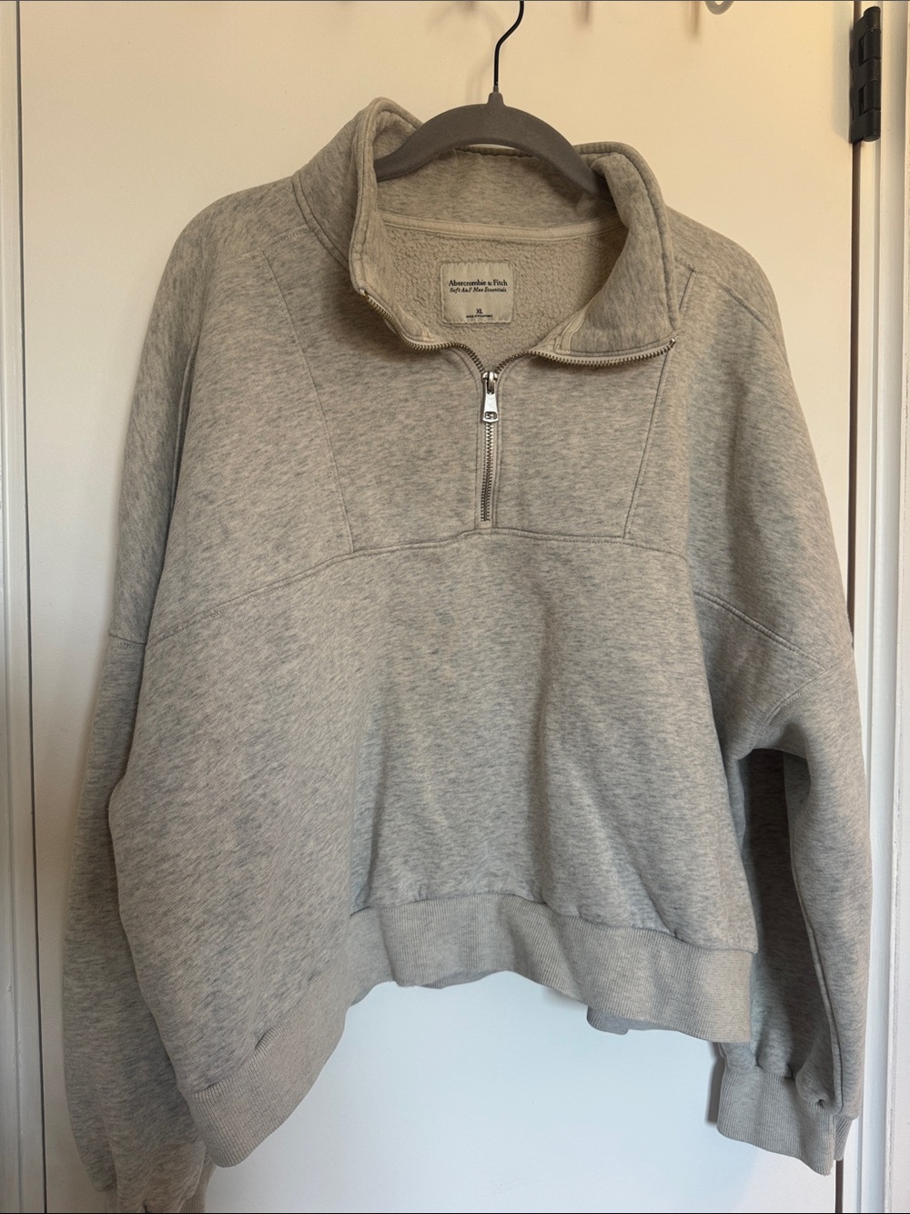 Abercrombie & Fitch | Women's Gray Quarter-Zip Pullover Sweater | XL